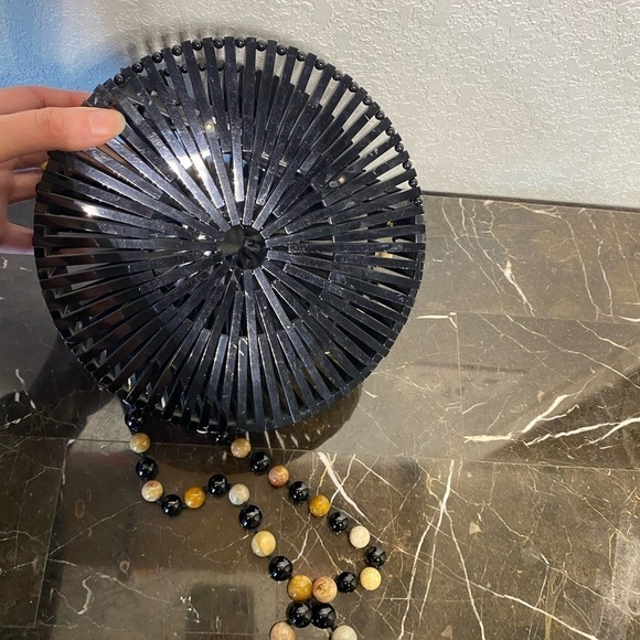 Cult Gaia Luna Circle Crossbody Bag acrylic black tan - Picture 12 of 12